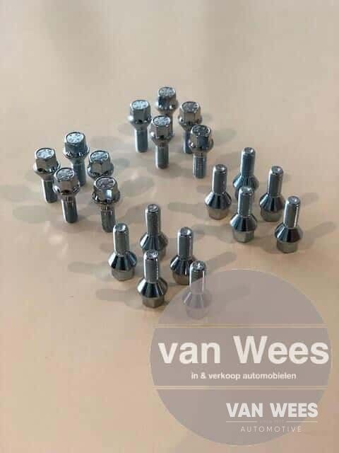 Bmw wielbouten set van 20 stuks 