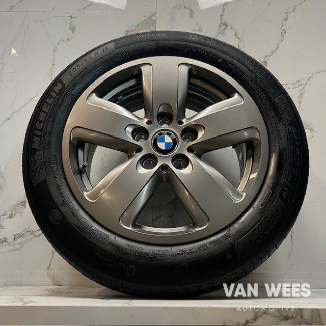 Bmw 1-serie F40 205/55/16 INCH STYLING 517 Zomerset Michelin
