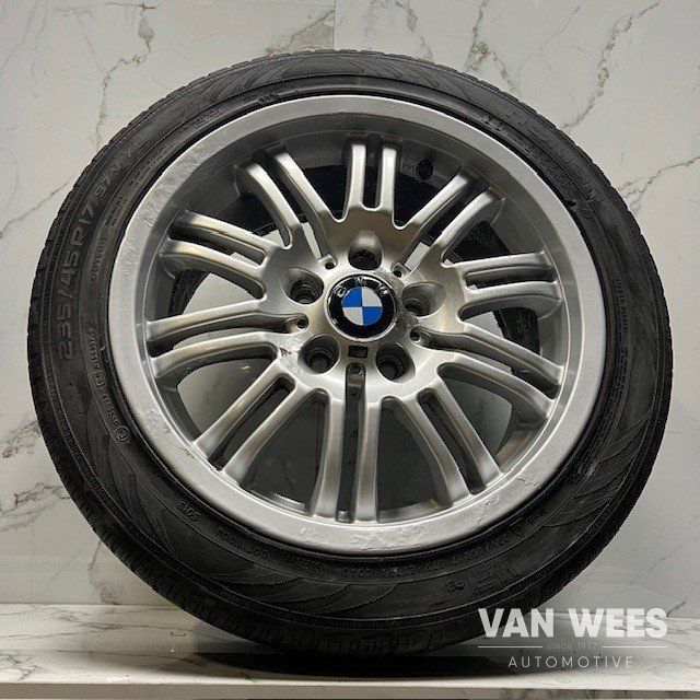 Bmw 1 3 Serie E87+ E90+ F30+ 235/45/17 INCH WINTERSET  – Foto 2