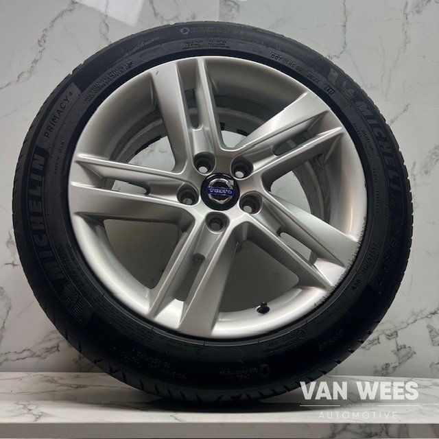 Volvo V40 V60 245/45/17 INCH MICHELIN ZOMERSET – Foto 3