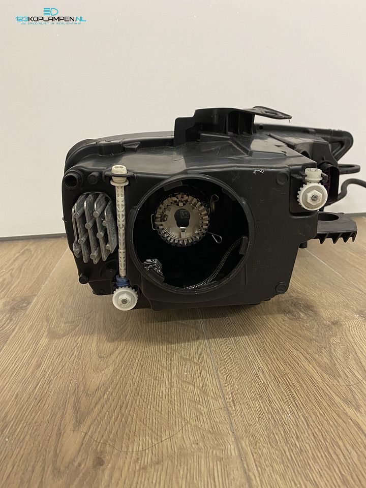Audi A3 8V5 Sedan Xenon koplamp links 8V0941005 – Foto 7