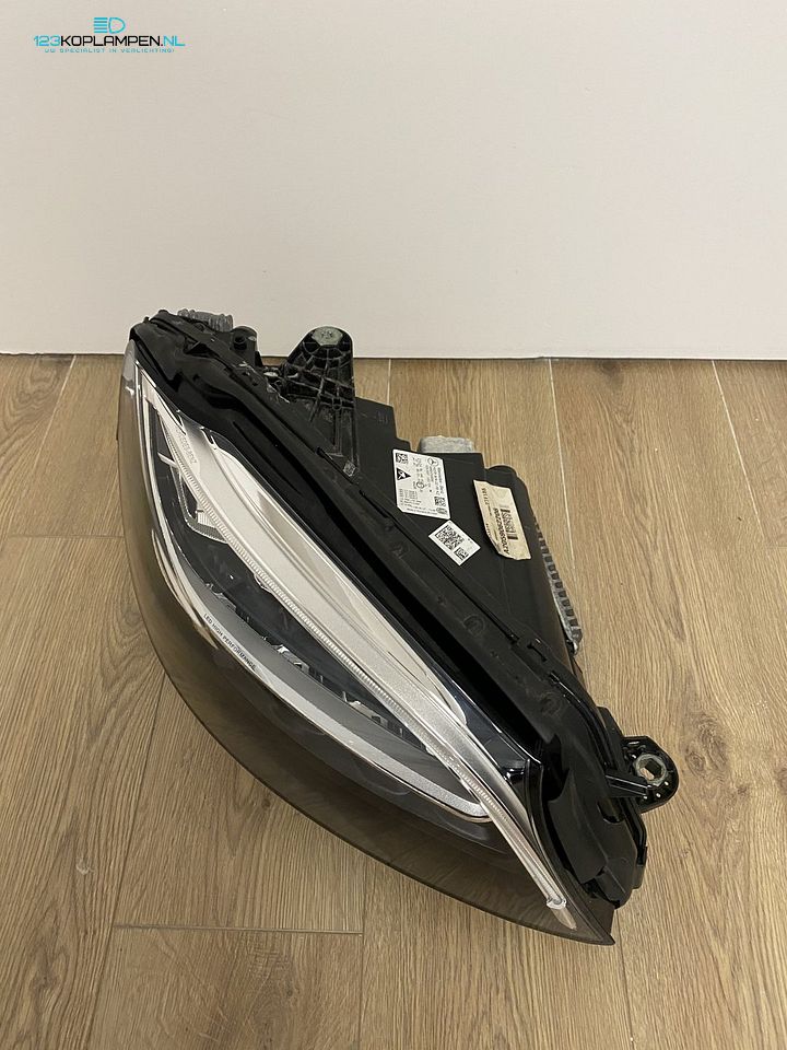 Mercedes W205 C Klasse Facelift Full Led High Performance koplamp rechts – Foto 4