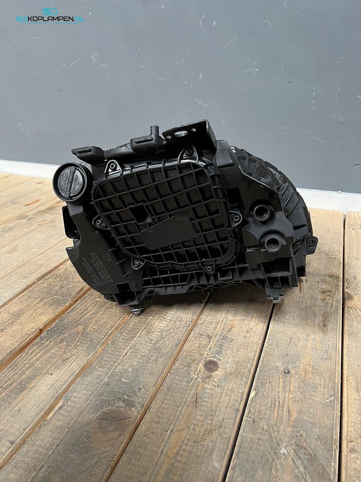 Porsche Taycan 9J1 Matrix led koplamp links – Foto 10