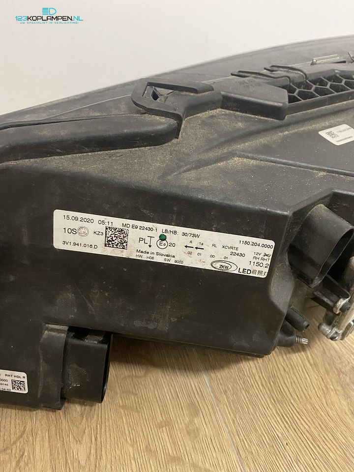 Skoda Superb III Facelift 3V1 Led koplamp rechts – Foto 5