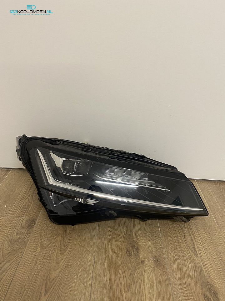 Skoda Superb III Facelift 3V1 Led koplamp rechts