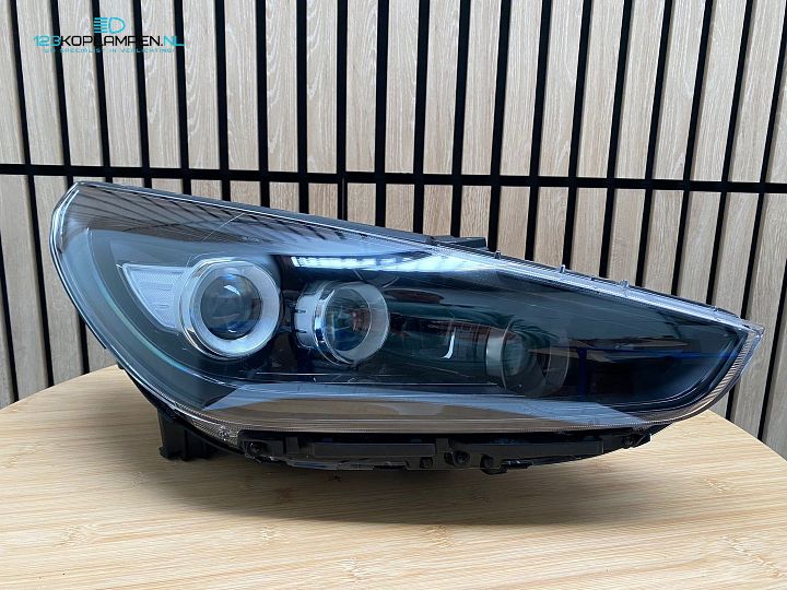 Hyundai I30 N Full led koplamp rechts zwart – Foto 2