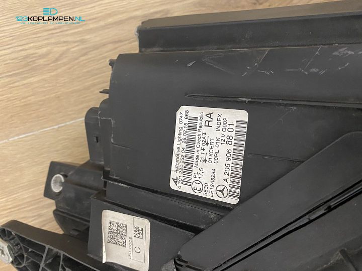 Mercedes C Klasse W205 Full Led koplamp rechts  – Foto 8