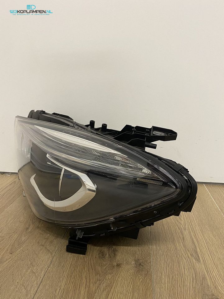 Mercedes W117 CLA ILS Xenon koplamp links – Foto 7