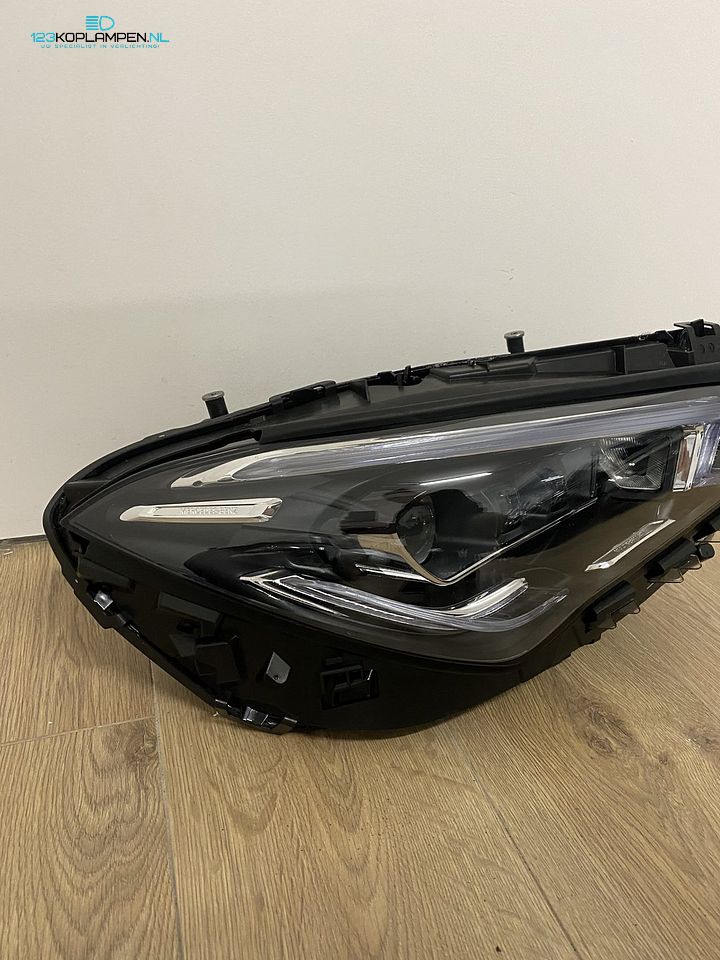 Mercedes W118 CLA Multibeam Led koplamp rechts – Foto 4