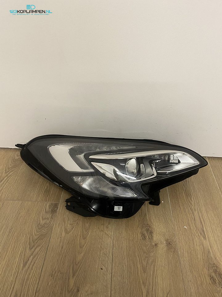 Opel Corsa E Xenon koplamp rechts – Foto 2