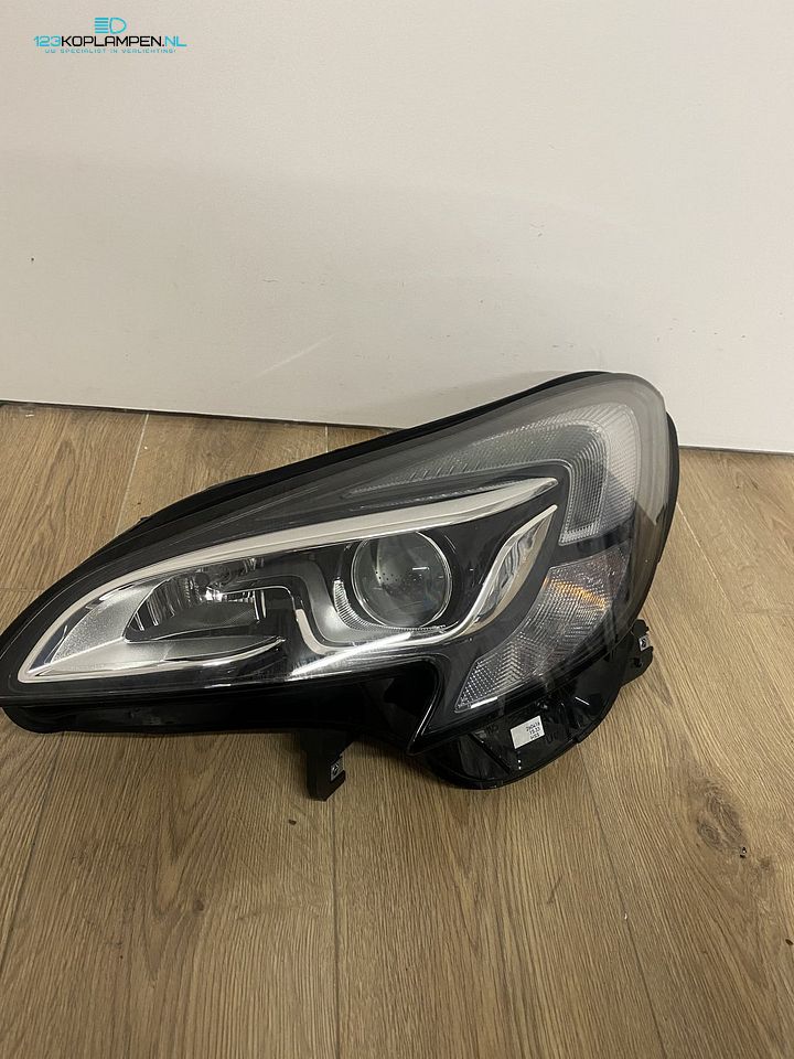 Opel Corsa E Xenon koplamp links – Foto 2
