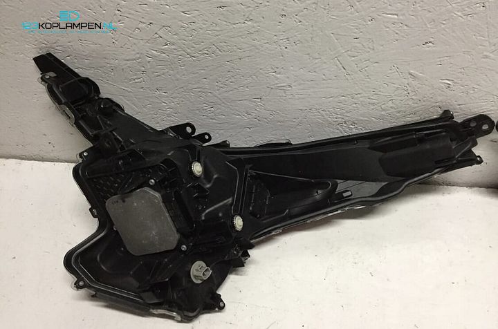 Toyota Prius Koplamp Koplampen links rechts – Foto 6