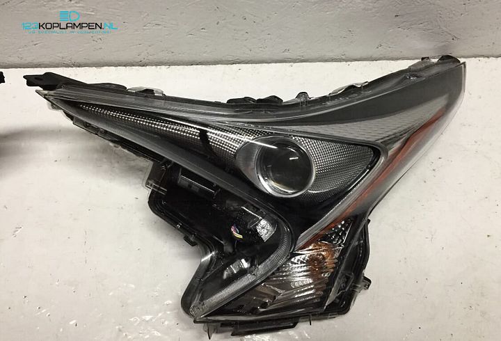 Toyota Prius Koplamp Koplampen links rechts – Foto 4