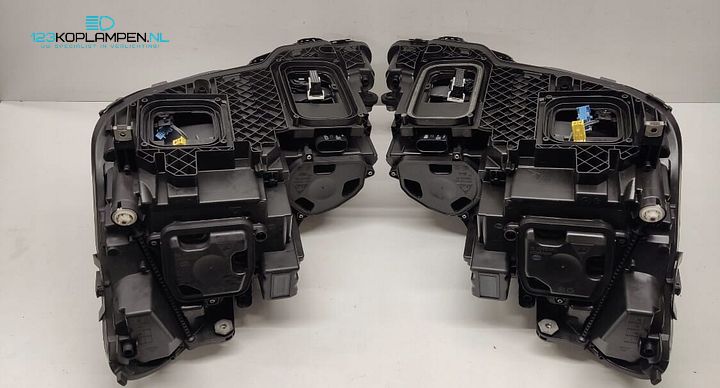Mercedes E Klasse Coupe 207 Facelift Full Led Koplamp links rechts – Foto 5