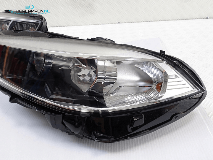 BMW 1 Serie F40 H7 Led Koplamp links rechts – Foto 4