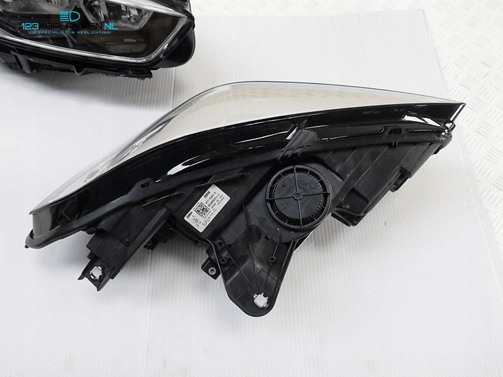 BMW 1 Serie F40 H7 Led Koplamp links rechts – Foto 5