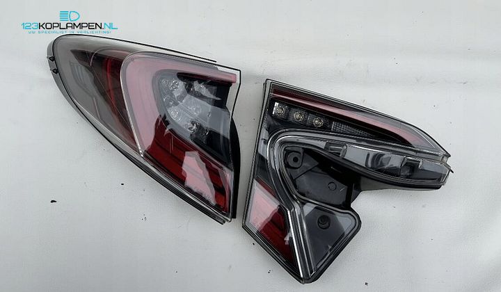 Toyota CHR C-HR achterlicht links – Foto 2