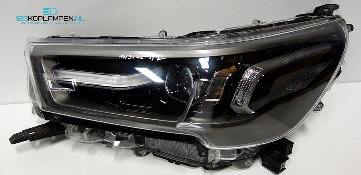 Toyota Hilux Full Led koplamp links rechts – Foto 4