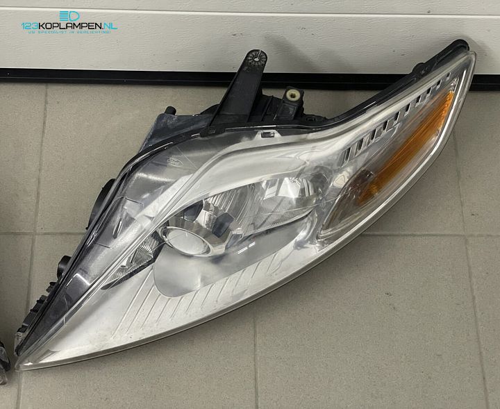 Ford Mondeo MK4 Facelift Bi-Xenon koplamp links rechts – Foto 6