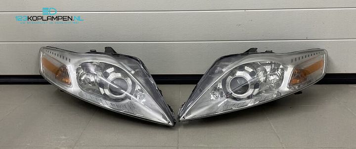 Ford Mondeo MK4 Facelift Bi-Xenon koplamp links rechts – Foto 2