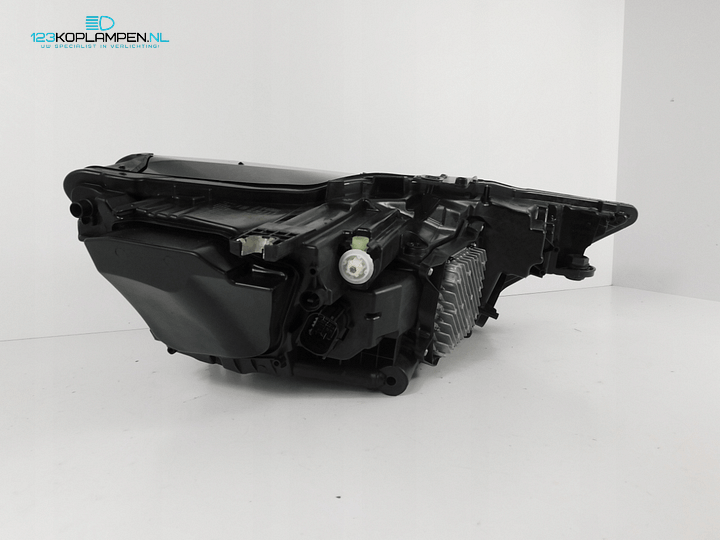 Audi A6 C8 Full Led koplamp links – Foto 14
