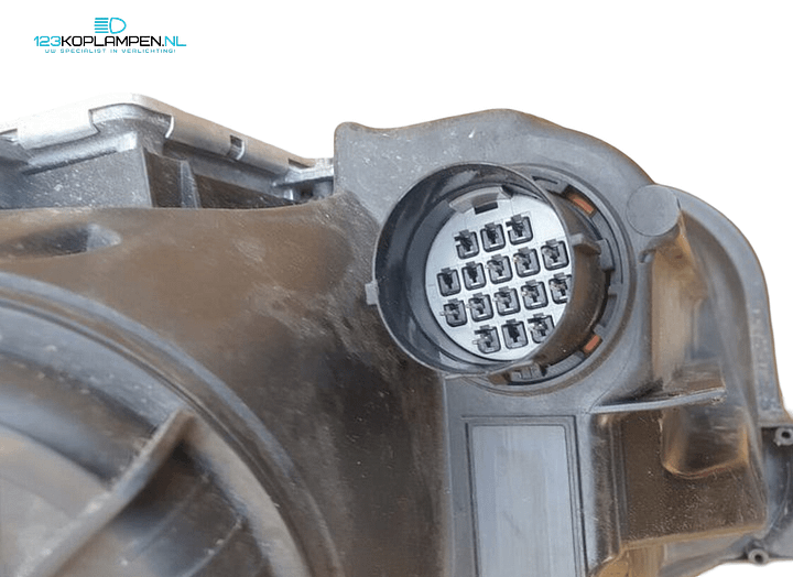 Jaguar F Pace Xenon koplamp rechts – Foto 9