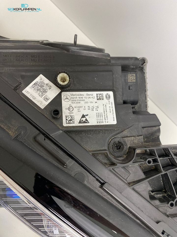 Mercedes W205 Facelift C Klasse Multibeam Led koplamp links – Foto 9