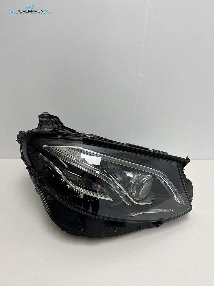 Mercedes W213 E Klasse Multibeam Led koplamp rechts – Foto 3