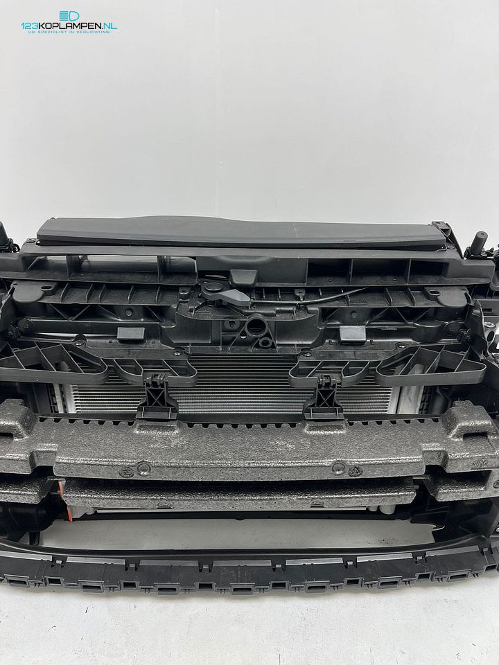 VW Volkswagen Golf 8 R 2.0 TSI voorfront koelerpakket koeler – Foto 9