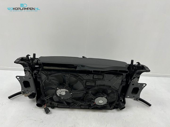 VW Volkswagen Golf 8 R 2.0 TSI voorfront koelerpakket koeler – Foto 11