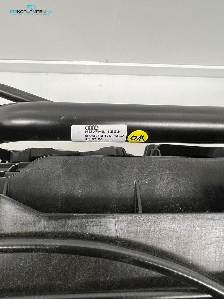 Audi RS3 8Y 2.5 TFSI voorfront koelerpakket koelers radiateur – Foto 9