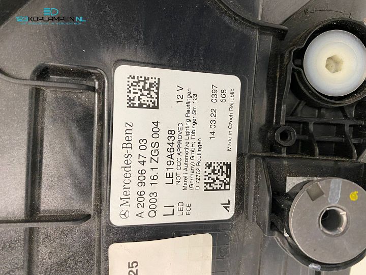Mercedes W206 C Klasse Digital Led koplamp links – Foto 6