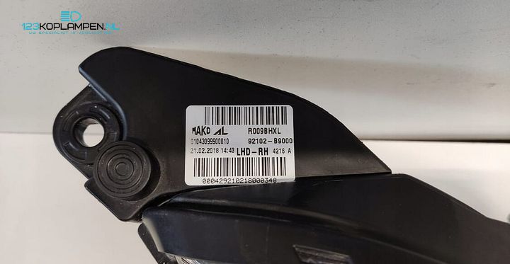 Hyundai i10 2 koplamp links rechts – Foto 7