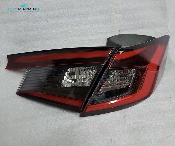Honda Civic XI Sedan achterlicht rechts – Foto 2
