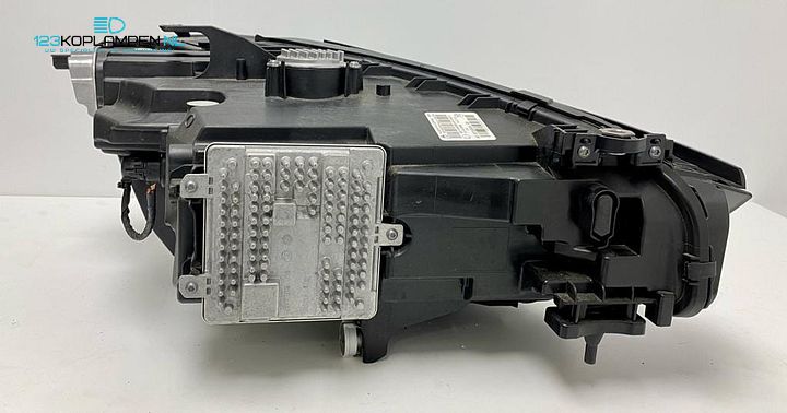 BMW 8 Serie G14 / G15 Full LED koplamp links – Foto 5