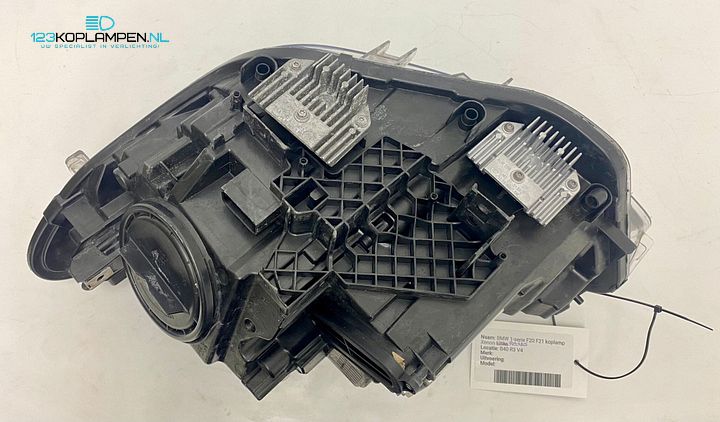 BMW 1 Serie F20 / F21 Xenon koplamp rechts – Foto 4
