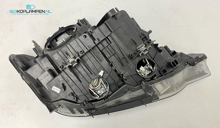 BMW 3 Serie F30 / F31 Bi Xenon koplamp links – Foto 7