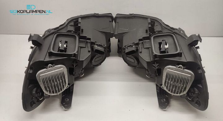 Mercedes CLA Facelift W117 Full Led koplamp links rechts  – Foto 4