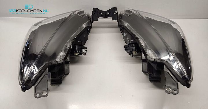 Mazda 2 DL Facelift Full Led 13 Pin Koplamp links rechts – Foto 6