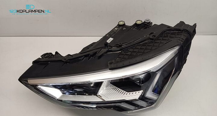 Audi Q3 83A Matrix Full Led koplamp links – Foto 4