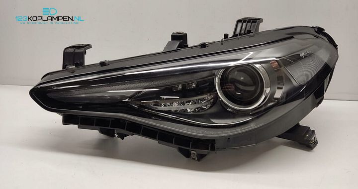 Alfa Romeo Giulia Xenon Koplamp links – Foto 4