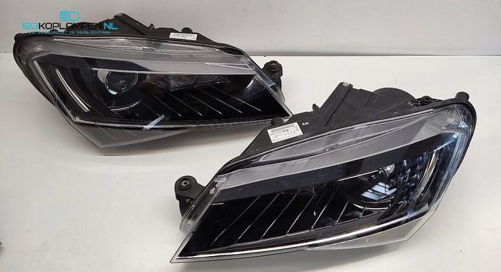 Skoda Superb 3 3V1 Xenon Led Koplamp links rechts – Foto 2