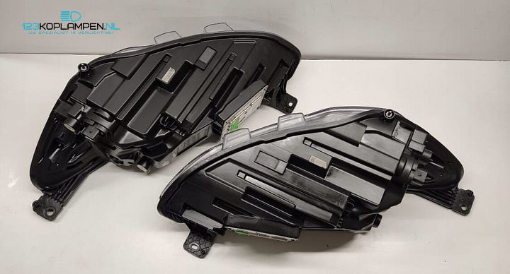 Ford Focus MK4 Full Led Koplamp links rechts – Foto 6