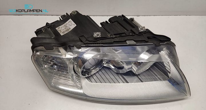 Audi A8 D3 Facelift Xenon Koplamp rechts – Foto 4