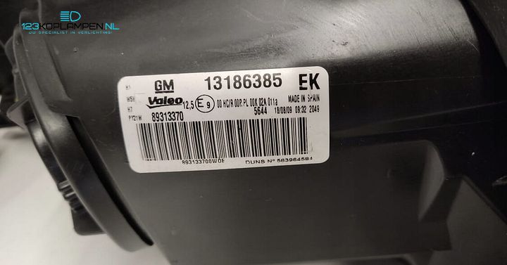 Opel Corsa D Xenon koplamp links rechts – Foto 8
