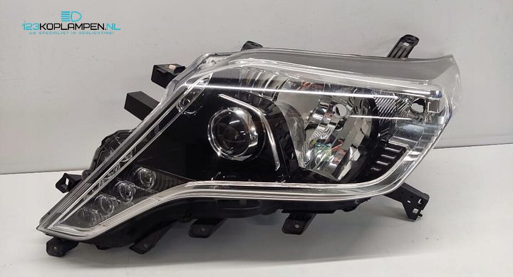 Toyota Land Cruiser Facelift FJ 150 Xenon koplamp links – Foto 3