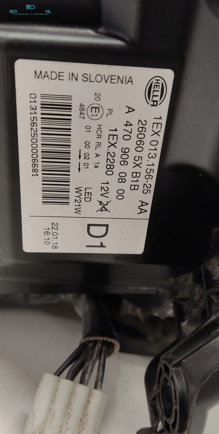 Mercedes X Klasse W470 Full Led Koplamp links – Foto 10
