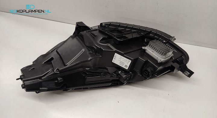 Tesla Model 3 Facelift Full Led koplamp rechts – Foto 5
