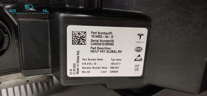 Tesla Model 3 Facelift Full Led koplamp rechts – Foto 7