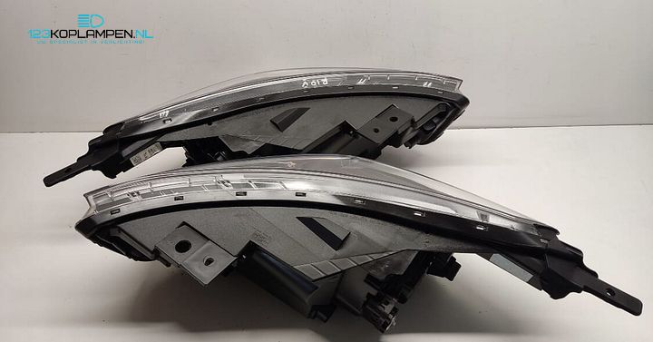 Kia Rio 4 koplamp links rechts – Foto 4